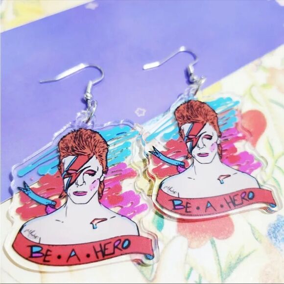 David Bowie Aladdin Sane “Be a hero” Lightweight Earrings - Picture 2 of 4